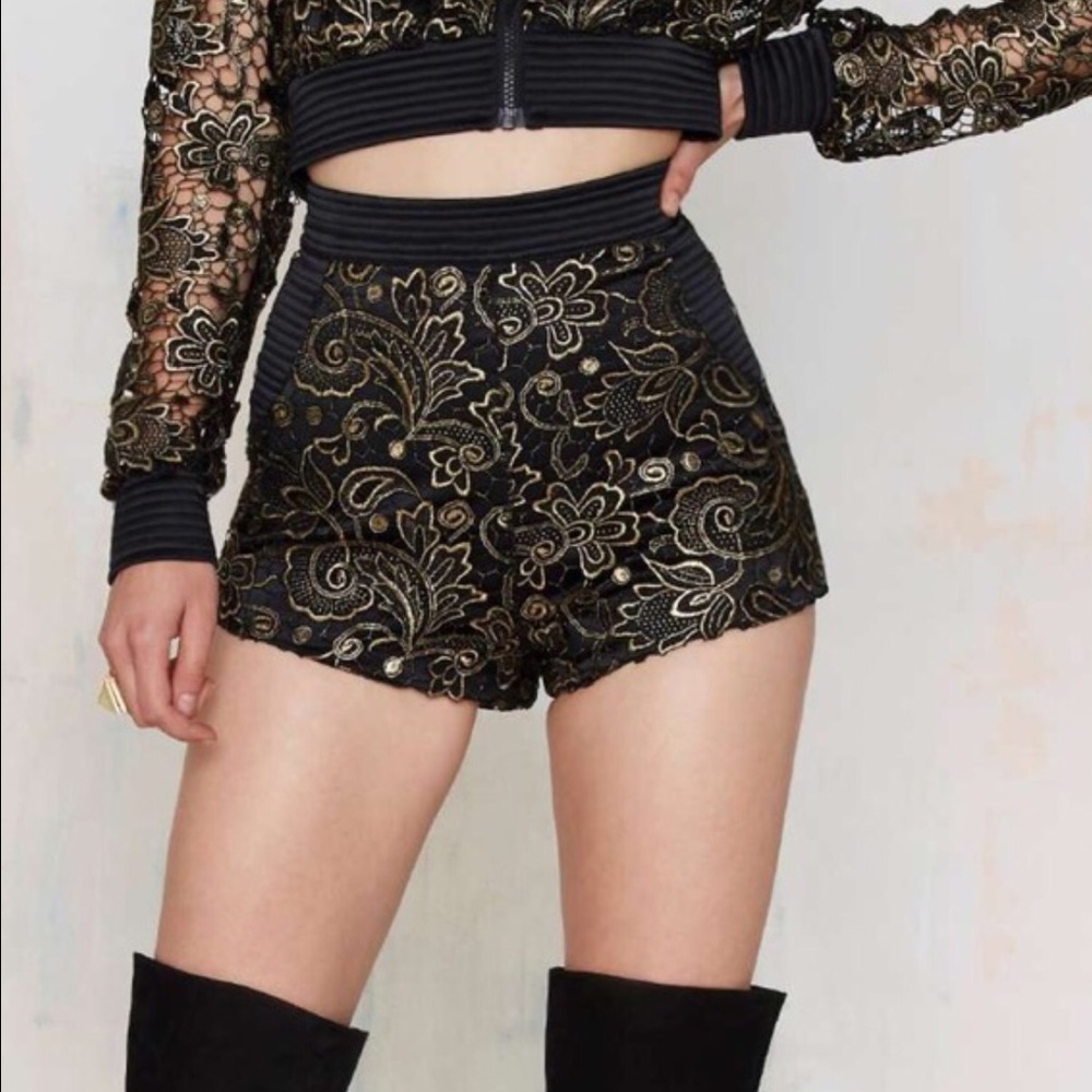 Zhivago Asheru Embroidered Shorts M